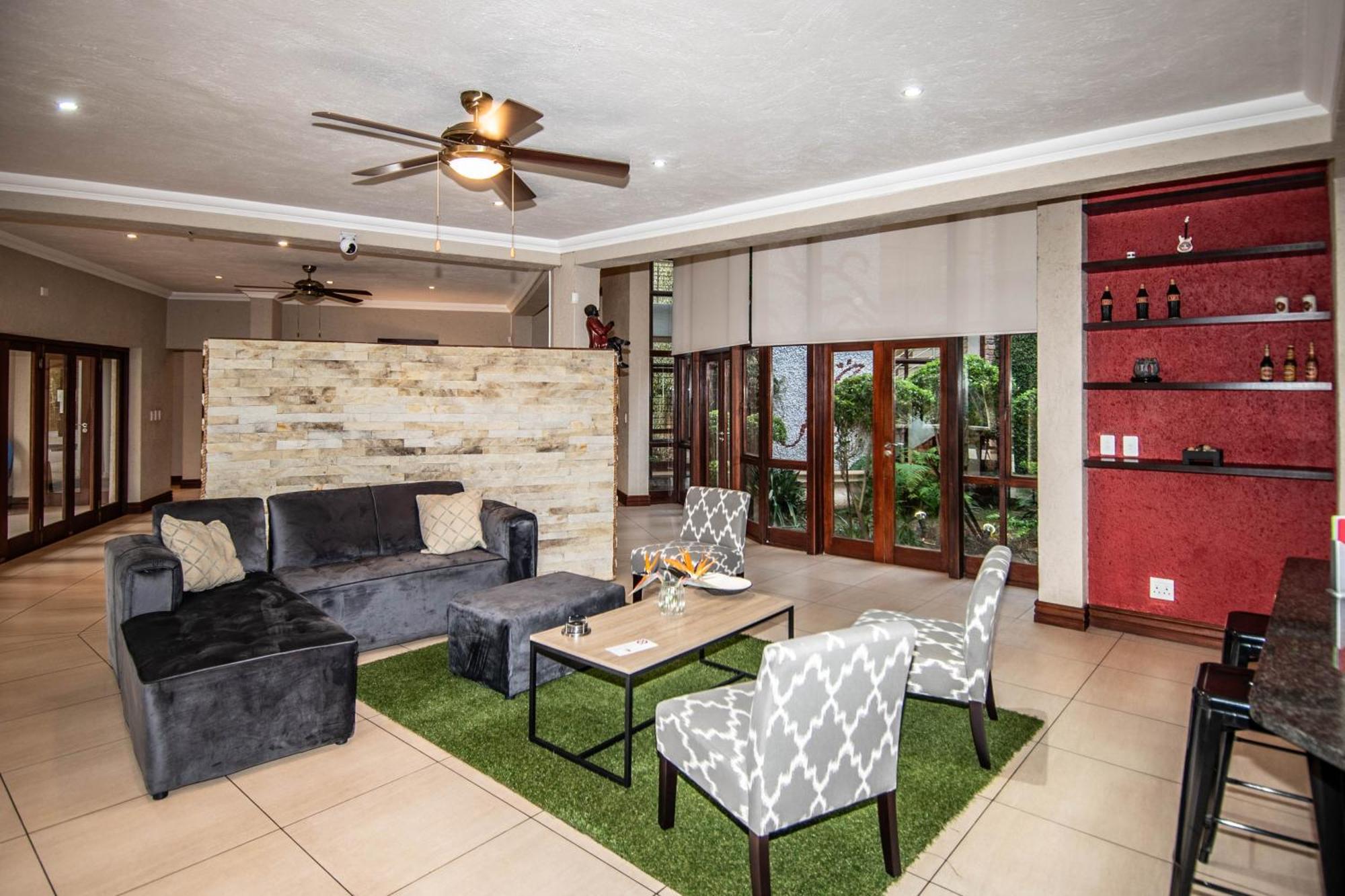 Hotel 7 Saint Andrew White River Exterior foto